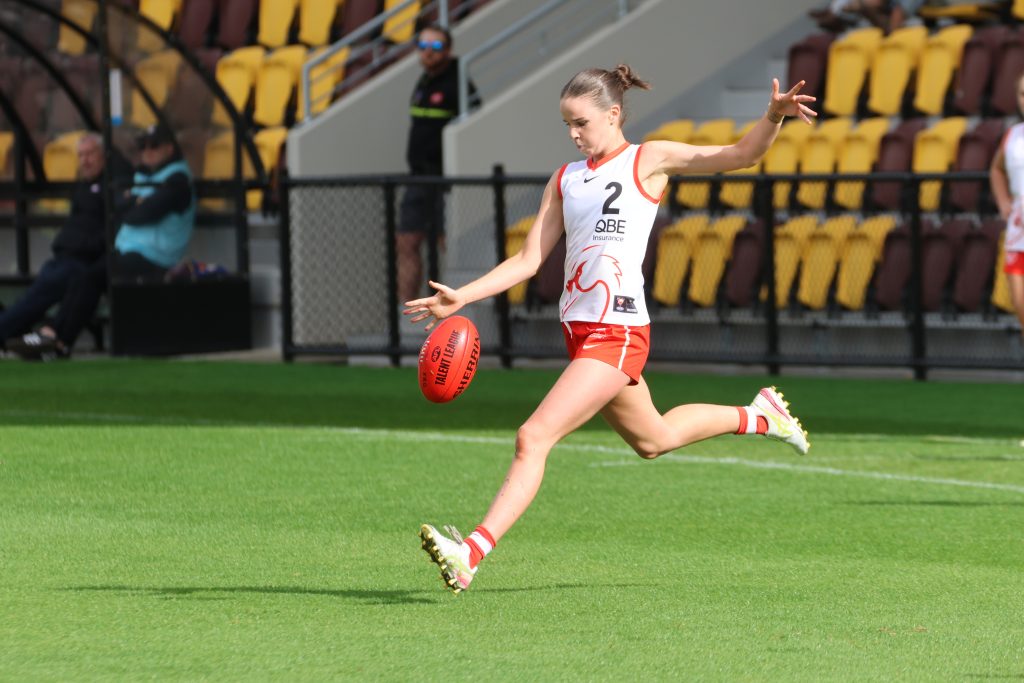 AFL Sydney Finals wrap: Students stay alive as Bombers see off Dogs